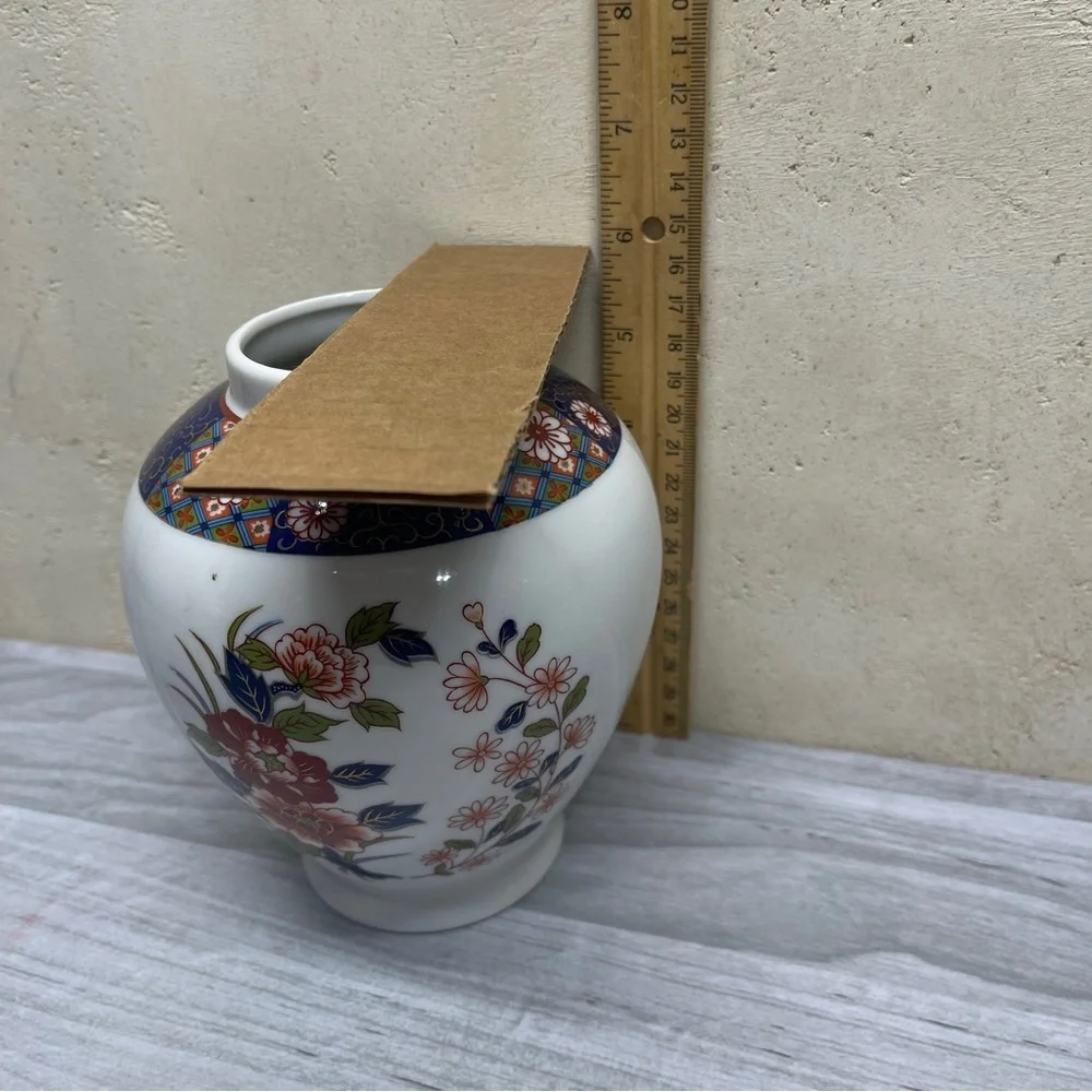 Old Imari Japan Porcelain Vintage Ginger Jar Set of 2 Blue Gold Floral Design